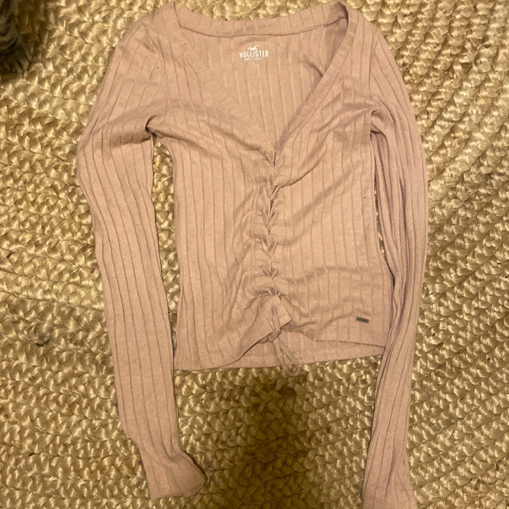 Creamish pink Hollister top